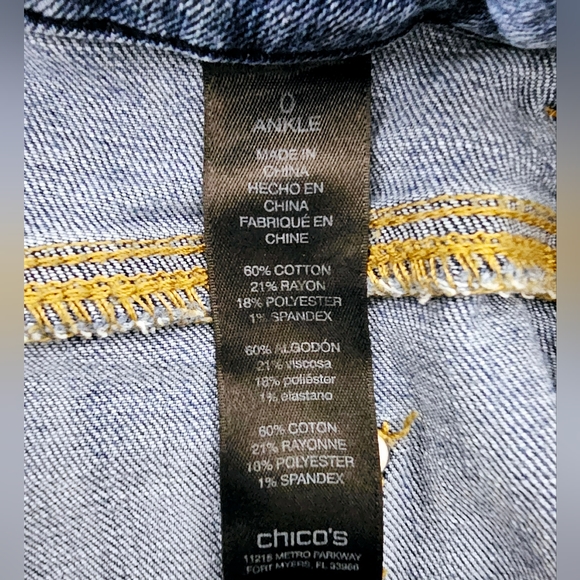 CHICO'S "SO SLIMMING GIRLFRIEND ANKLE" JEANS - Picture 9 of 15